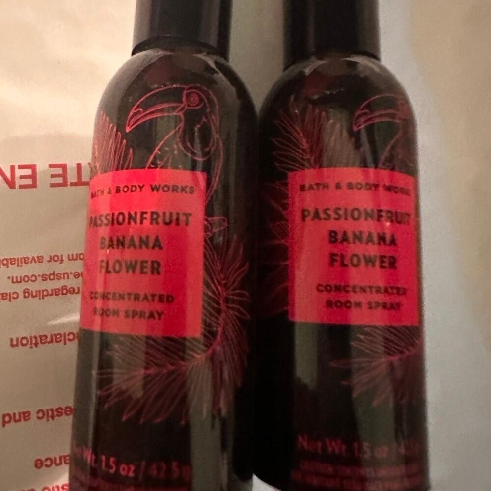 Bath and Body Works passionfruit and banana‎ flower  Room Spray